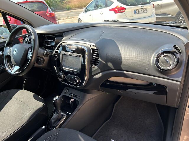 RENAULT CAPTUR ZEN 1.2 TCE AUTO SPANISH LHD IN SPAIN 90000 MILES SUPERB 2015